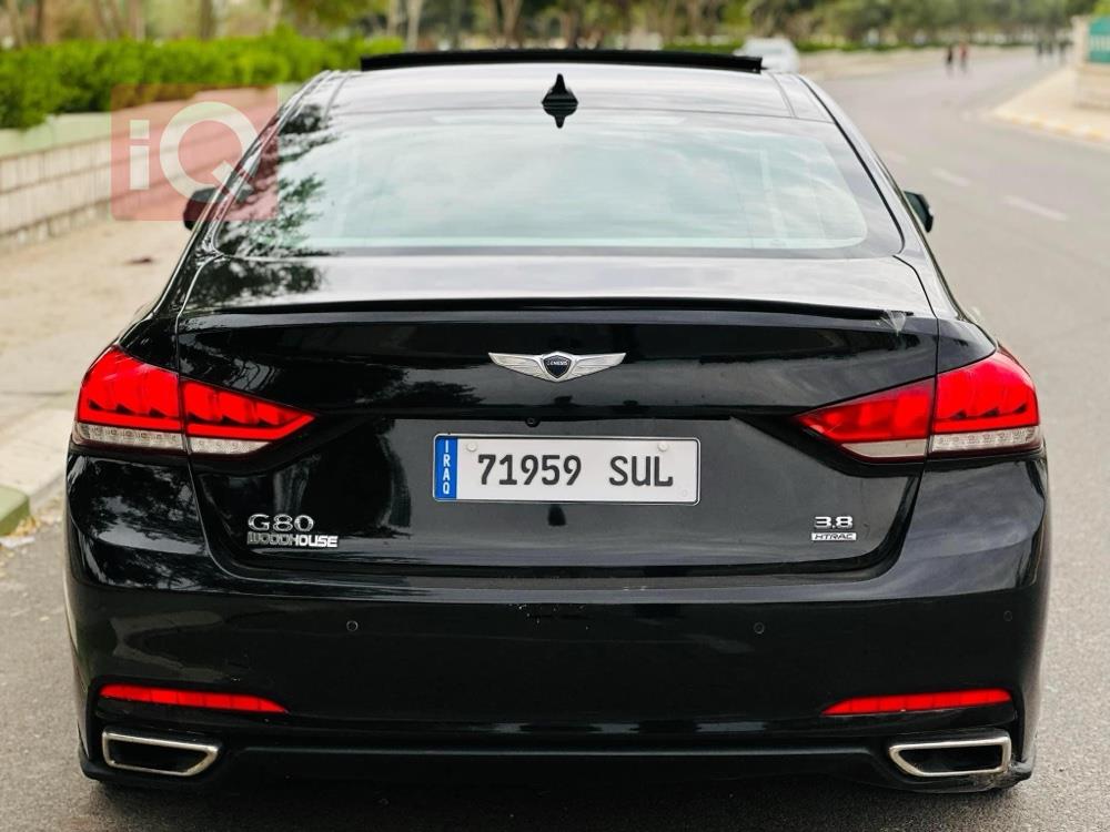 جنسس G80